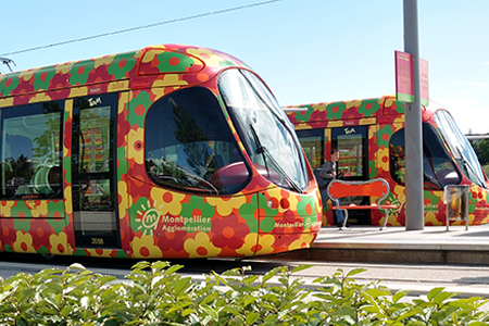 Photo de deux rames ligne 2